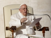 Papa usporedio ruski rat u Ukrajini s Holodomorom