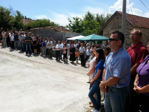 Na Kućanima blagoslovljeno spomen obilježje poginulim i nestalim Kućancima