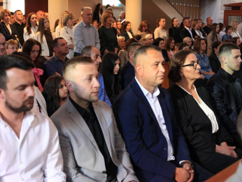 FOTO: Matura 2026. - Defile mladosti na ulicama Prozora