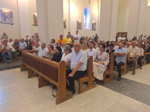FOTO: Šćitski vikar fra Tomislav Vidović proslavio mladu misu