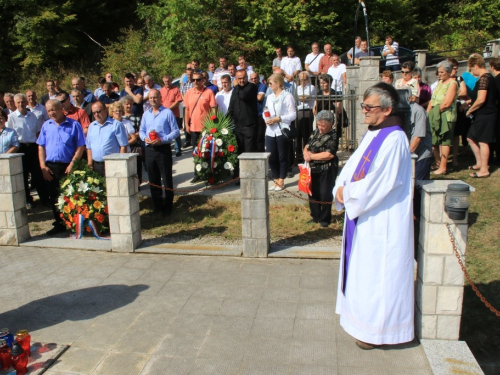 FOTO: Obilježena 22. obljetnica stradanja Hrvata na Hudutskom