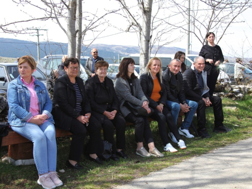 FOTO: Druženje Rumbočana i sv. misa na Zahumu