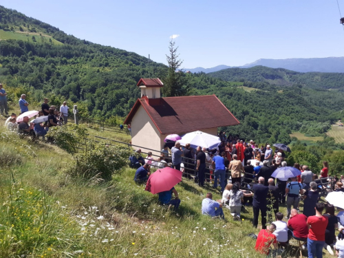 FOTO: Petrovo na Vrdolu, župa Uzdol