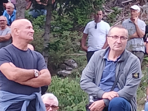 FOTO: Na Stipića livadi obilježena 32. godišnjica stradanja 39 hrvatskih civila i branitelja