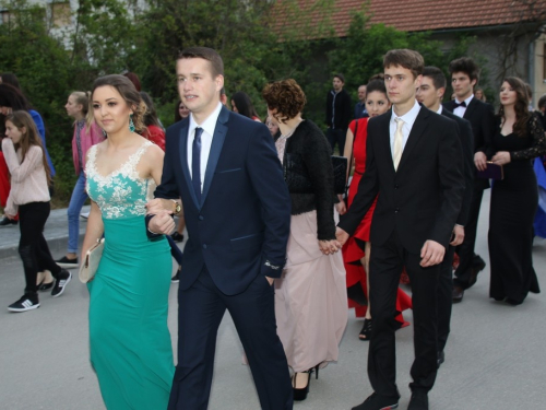 FOTO/VIDEO: Matura 2016. - Defile mladosti i ljepote na ulicama Prozora