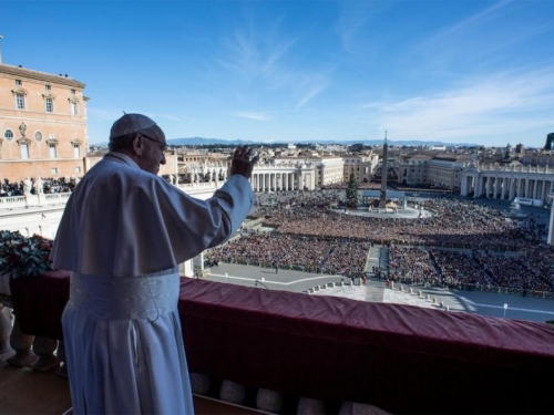 Papa Franjo osudio "zla i opačine" koji nas navode na odbacivanje migranata