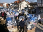 Bugojno: Paketi humanitarne pomoći zablokirali cijelu ulicu