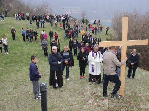 FOTO: Ramski put križa na brdo Gračac