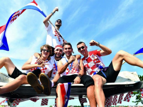 Vatreni skupili 4,2 milijuna kuna za bolnice, lijekove i Zagreb