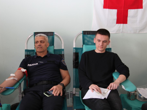 FOTO: Još jedna uspješna akcija darivanja krvi u Prozoru