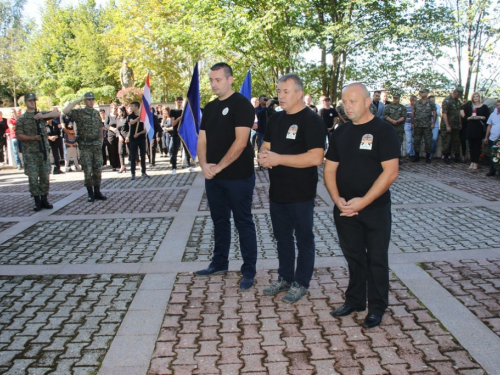 FOTO: Na Uzdolu obilježena 24. obljetnica stravičnog pokolja nad Hrvatima