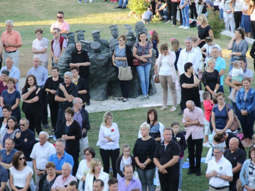 FOTO: Misa Uočnica povodom proslave Velike Gospe u župi Rama Šćit