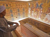 Arheolozi zabrinuti zbog Tutankamonove mumije