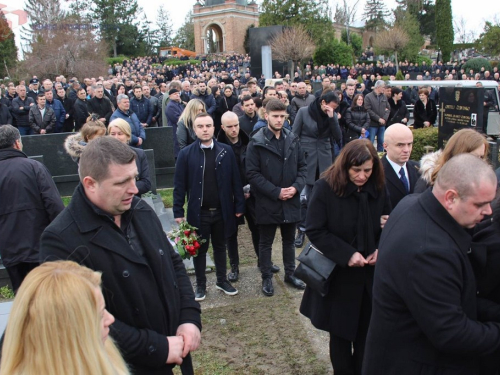 FOTO: Na Mirogoju sahranjen pukovnik Ante Pavlović