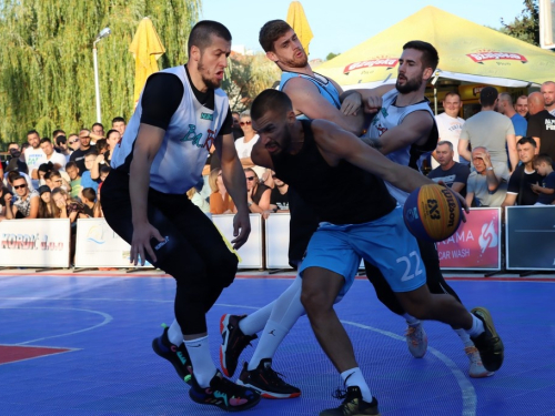 FOTO: Ekipa ''Ba.Riba'' pobjednik 20. Streetball Rama 2022.