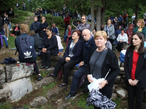 FOTO/VIDEO: Tisuće vjernika na Kedžari proslavilo Divin dan