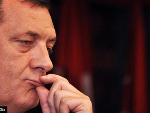 Dodik: Podnosim ostavku ako opozicija na prosvjedima okupi 40.000 ljudi