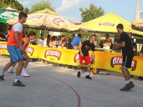 Foto: Internet club dd pobjednik je Streetball Rama 2018. za juniore