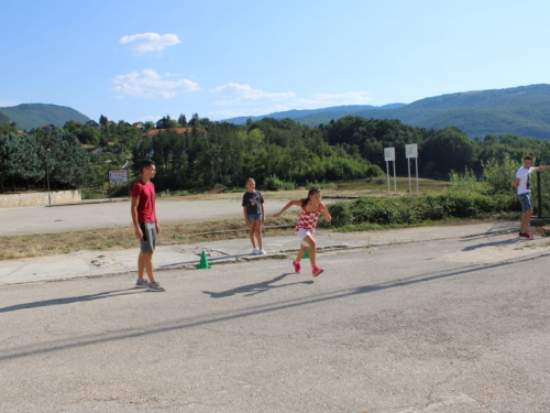 FOTO: 60 djece iz Prozora-Rame u projektu ''Aktivni, zdravi, sretni''