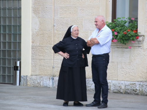 FOTO: Promocija knjige dr. sc. Šimuna Novakovića i druga večer trodnevnice na Šćitu