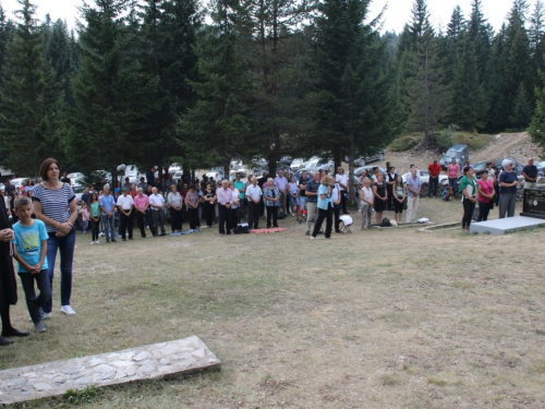 FOTO: Na Vran planini služena misa za poginule duvandžije