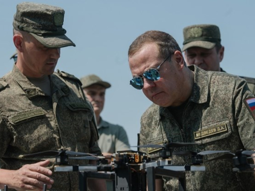 Medvedev o upadu u Rusiju: Nećemo samo vratiti naš teritorij, idemo do Kijeva i dalje