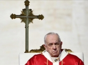 Papa uputio apel: Spriječite prijetnju nuklearnog rata