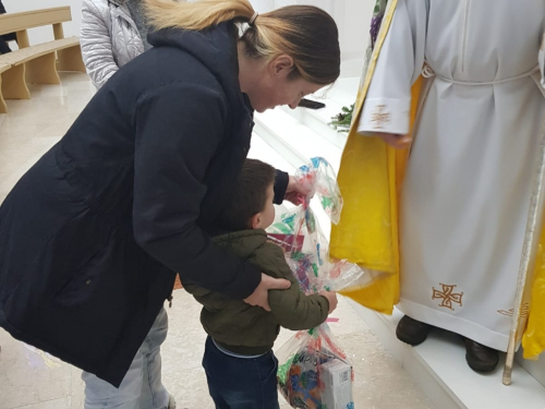 FOTO: Sv. Nikola stigao na Orašac