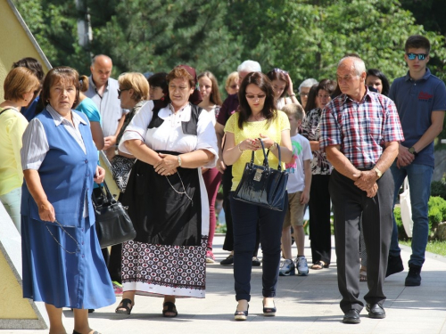 FOTO: Na Uzdolu svečano proslavljen sv. Ivo i 160. obljetnica župe