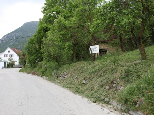 OGLAS: Prodaje se zemljište u Rumbocima