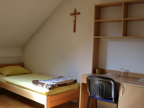 Učenički dom Katoličkog školskog centra ''Petar Barbarić'' - Travnik
