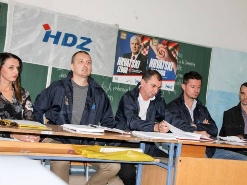 Javne tribine HDZ BIH Rama na Ustirami, Gračacu i Uzdolu