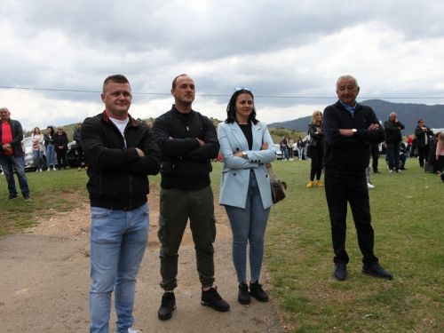 FOTO: Druženje Rumbočana i sv. misa na Zahumu