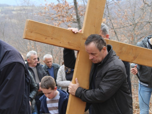 FOTO: Put križa - Prva korizmena nedjelja u župi Uzdol