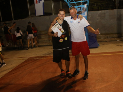 FOTO: Binvest Lubura pobjednik 14. Streetball turnira u Prozoru