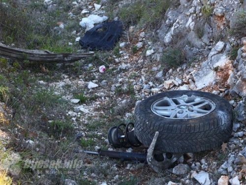 Mostar - Čitluk: U teškoj prometnoj nesreći poginuo mladić