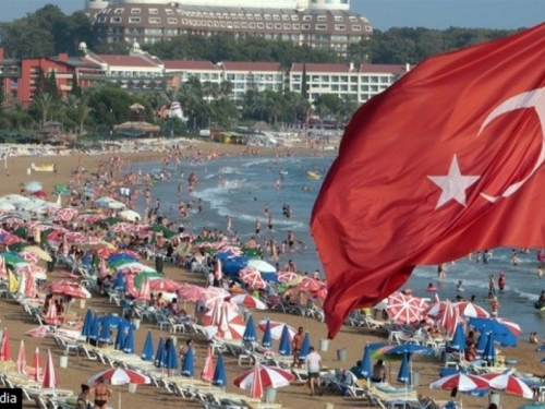 Turska je zbog pada svoje valute ponovno postala turistička meka