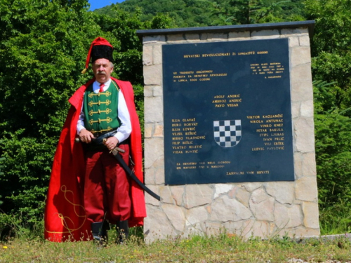 Povijesne hrvatske postrojbe posjetile Ramu i Šćit