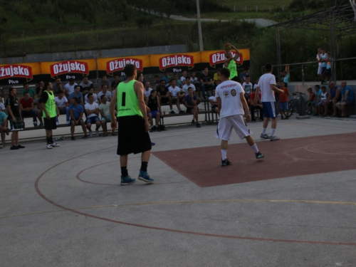 FOTO: Druga večer Streetball turnira u Prozoru