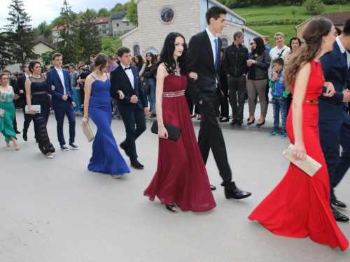 FOTO/VIDEO: Matura 2016. - Defile mladosti i ljepote na ulicama Prozora