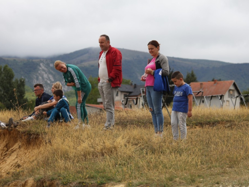 FOTO: Na Ramskom jezeru održana 10. veslačka regata