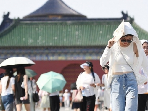 U Pekingu temperatura treći dan zaredom iznad 40 stupnjeva