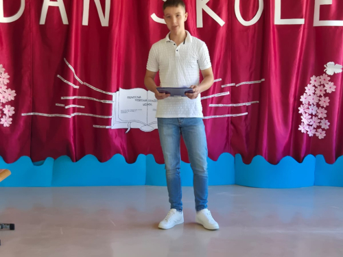 FOTO: Svečano obilježen Dan škole OŠ Veselka Tenžere Uzdol