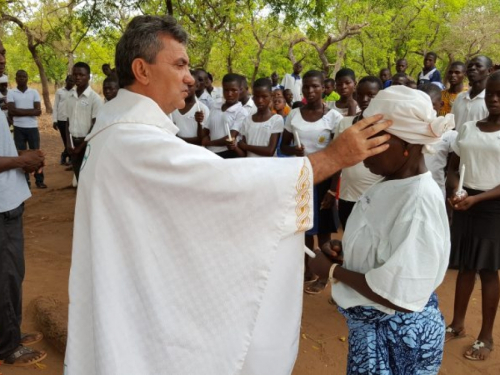 Ramski misionar u Africi: ‘Nemaju pitke vode ali zato slave Boga cijelim svojim bićem’