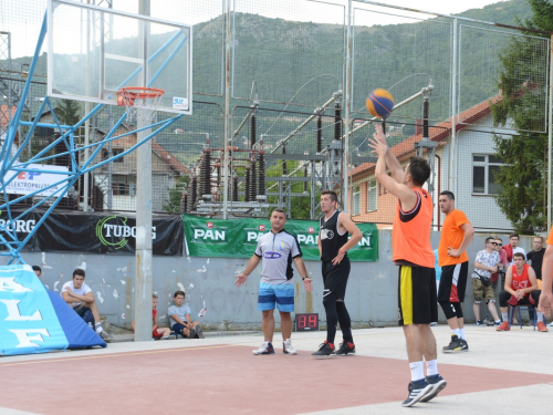 FOTO: Druga večer Streetball turnira Rama 2017.