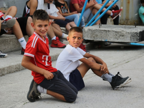 FOTO: Ekipa ''ALF Market'' osvojila Streetball za juniore