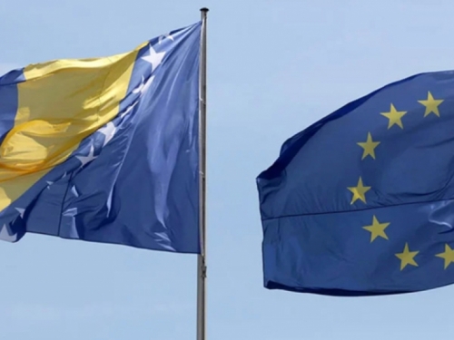 Isticanje zastave EU bit će obavezno na državnim institucijama