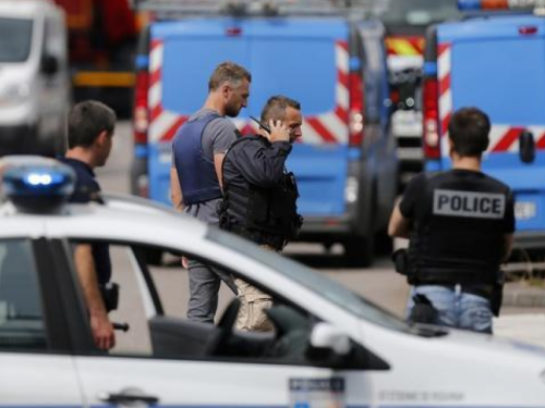 Berlin: U bolnici pucao u liječnika, a onda je počinio samoubojstvo