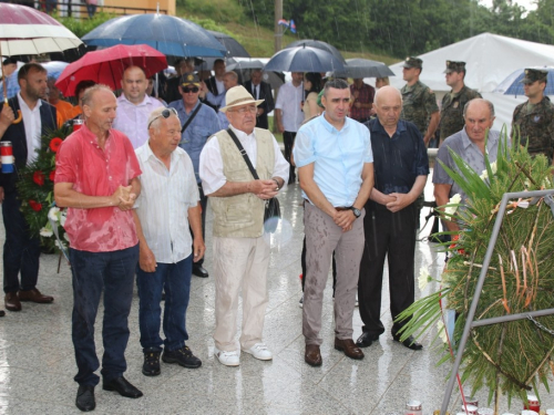 UZDOL: Otkriven spomenik poginulim braniteljima i obilježen Dan 3. bojne brigade Rama