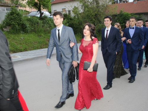 FOTO/VIDEO: Matura 2016. - Defile mladosti i ljepote na ulicama Prozora